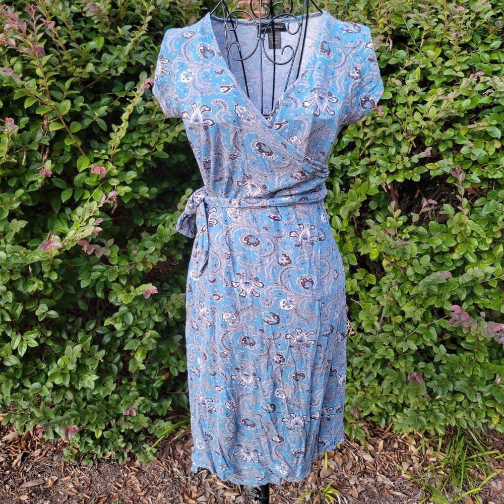 Banana Republic S Wrap Dress Blue Paisley Short Sleeve Rayon Knee Length Boho